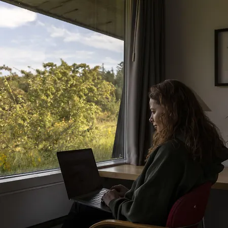 מלון Toppen Af 4*